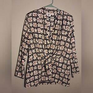 Maggie Lawrence Chic Floral Patterned Wrap Blouse